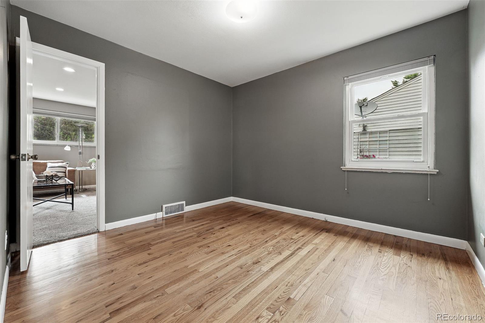 MLS Image #35 for 2925 s harrison street,denver, Colorado