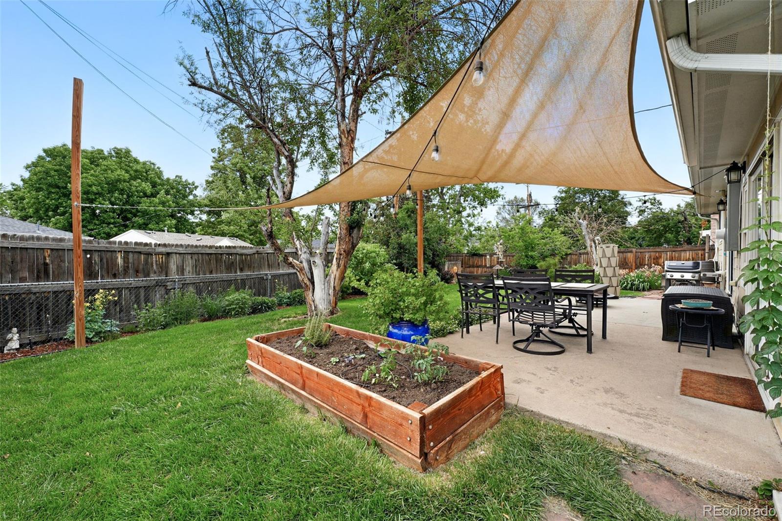 MLS Image #38 for 2925 s harrison street,denver, Colorado