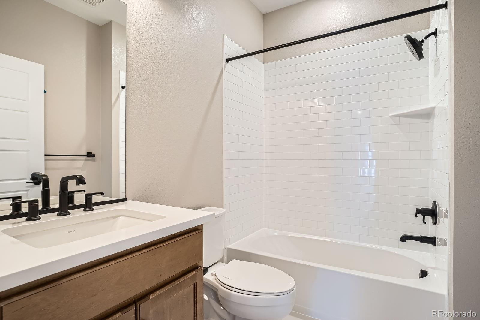 MLS Image #16 for 2491 w 69th place,denver, Colorado