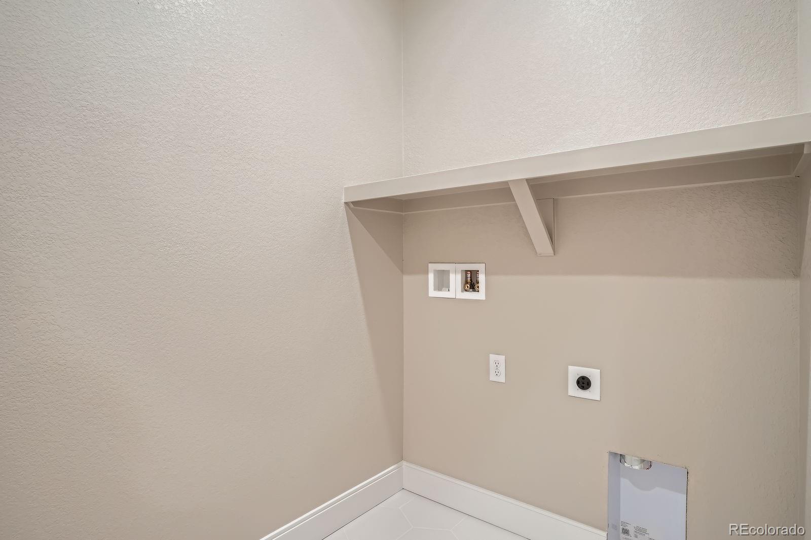 MLS Image #17 for 2491 w 69th place,denver, Colorado