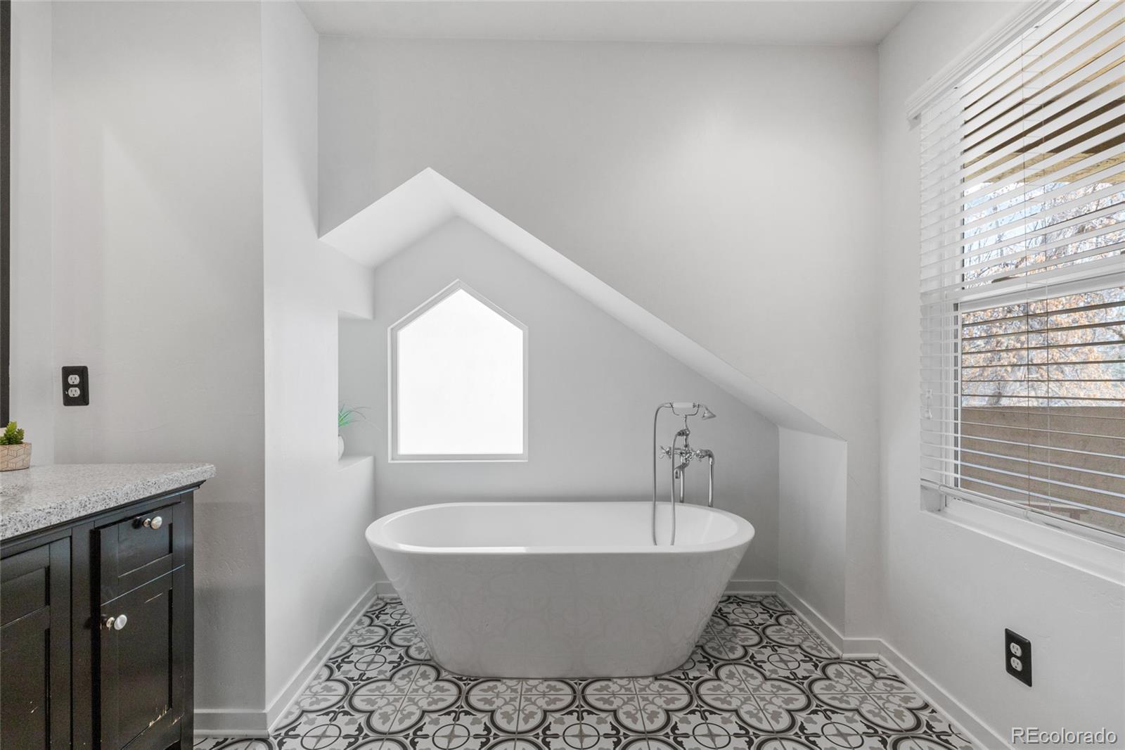 MLS Image #26 for 449 s humboldt street,denver, Colorado