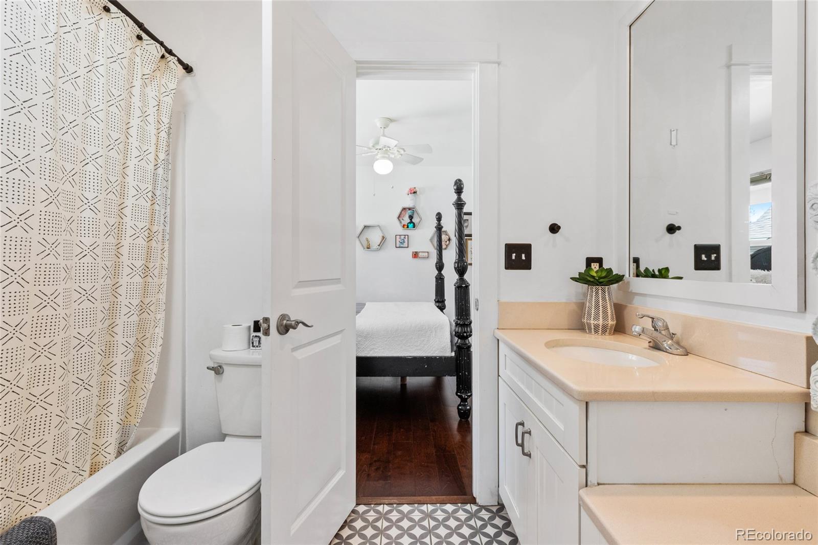 MLS Image #29 for 449 s humboldt street,denver, Colorado