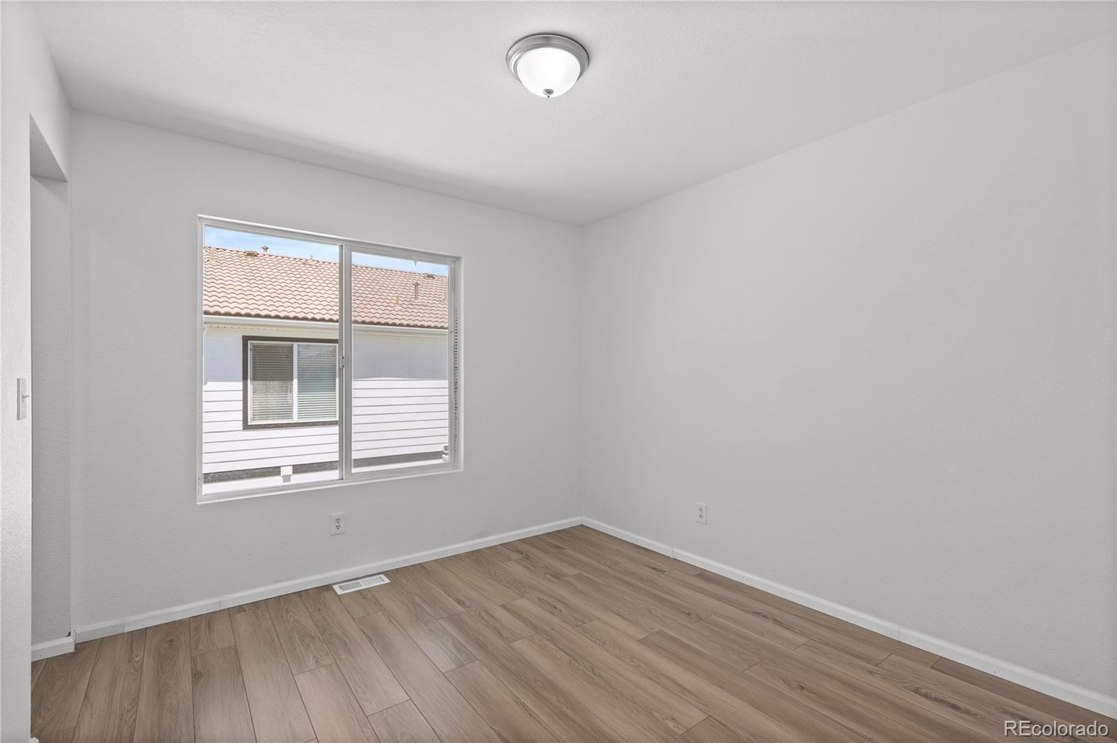 MLS Image #22 for 19817 e 47th place,denver, Colorado