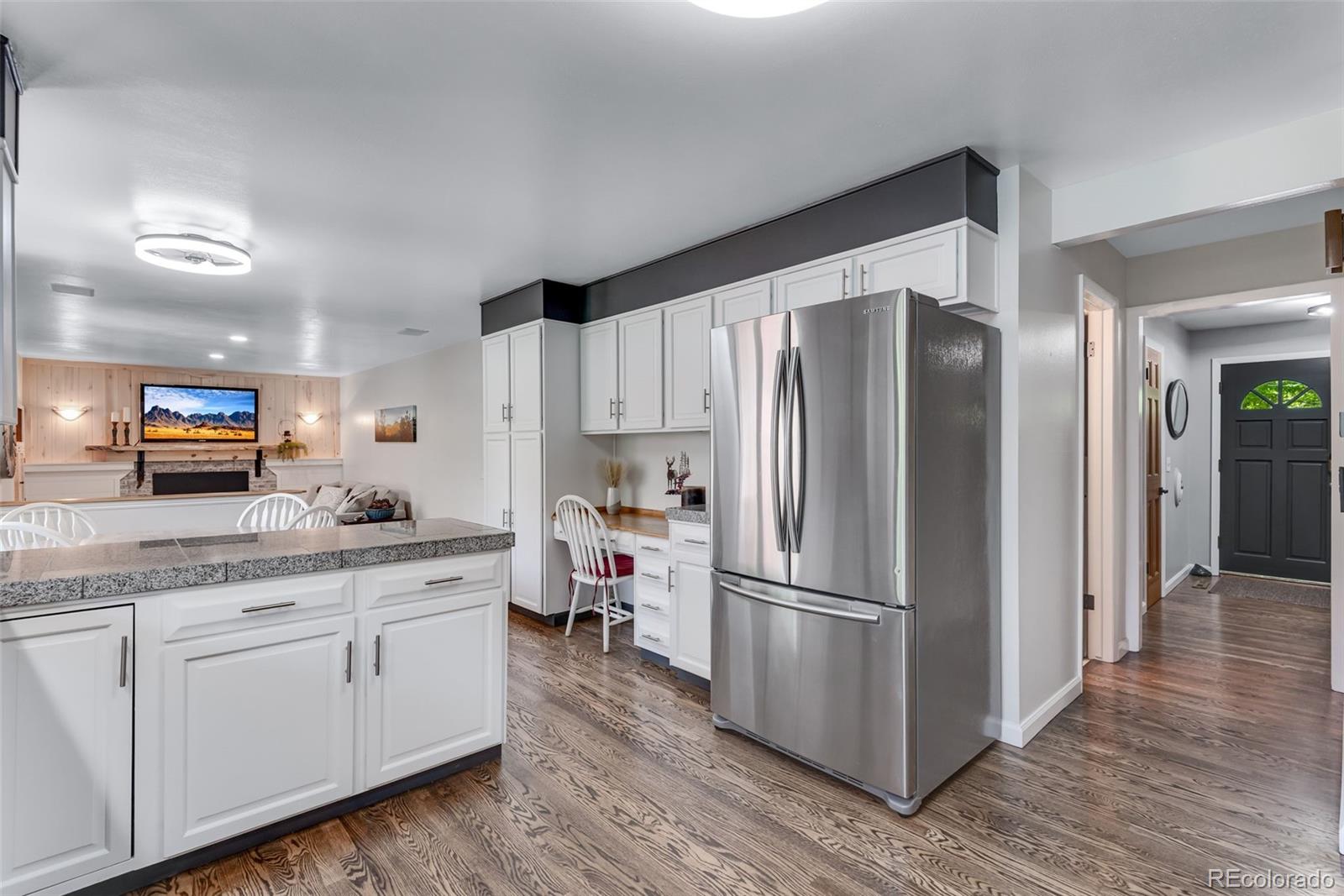 MLS Image #10 for 8427  chase drive,arvada, Colorado