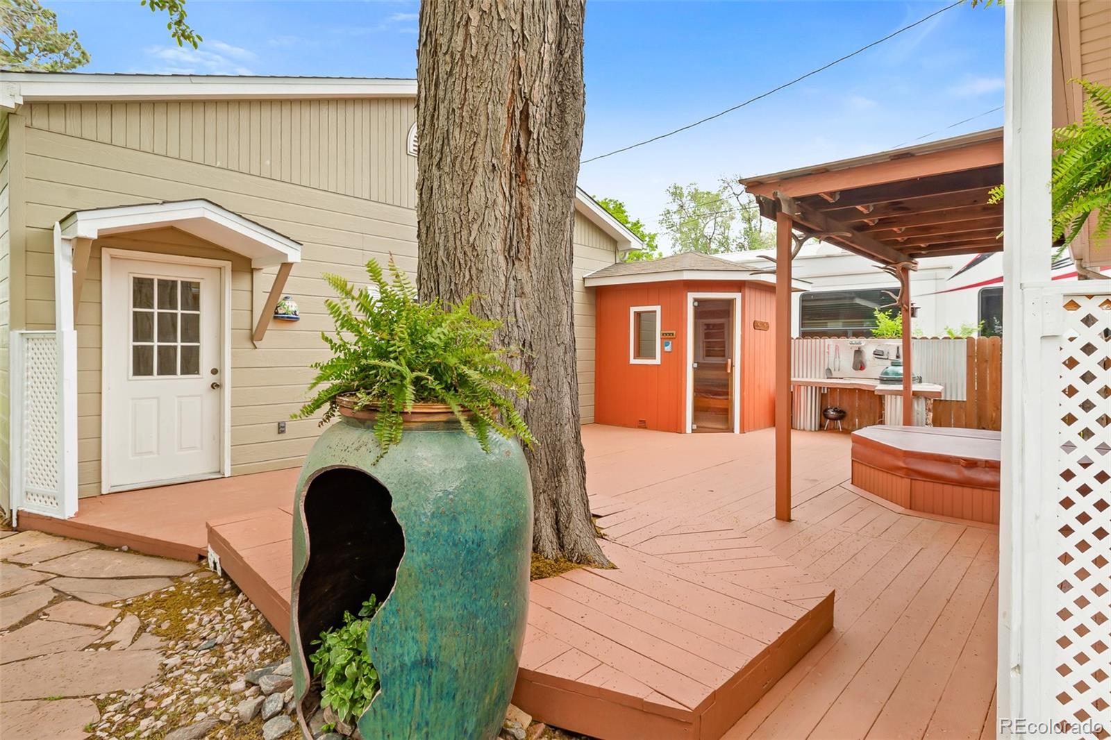 MLS Image #15 for 121 e taylor avenue,la salle, Colorado