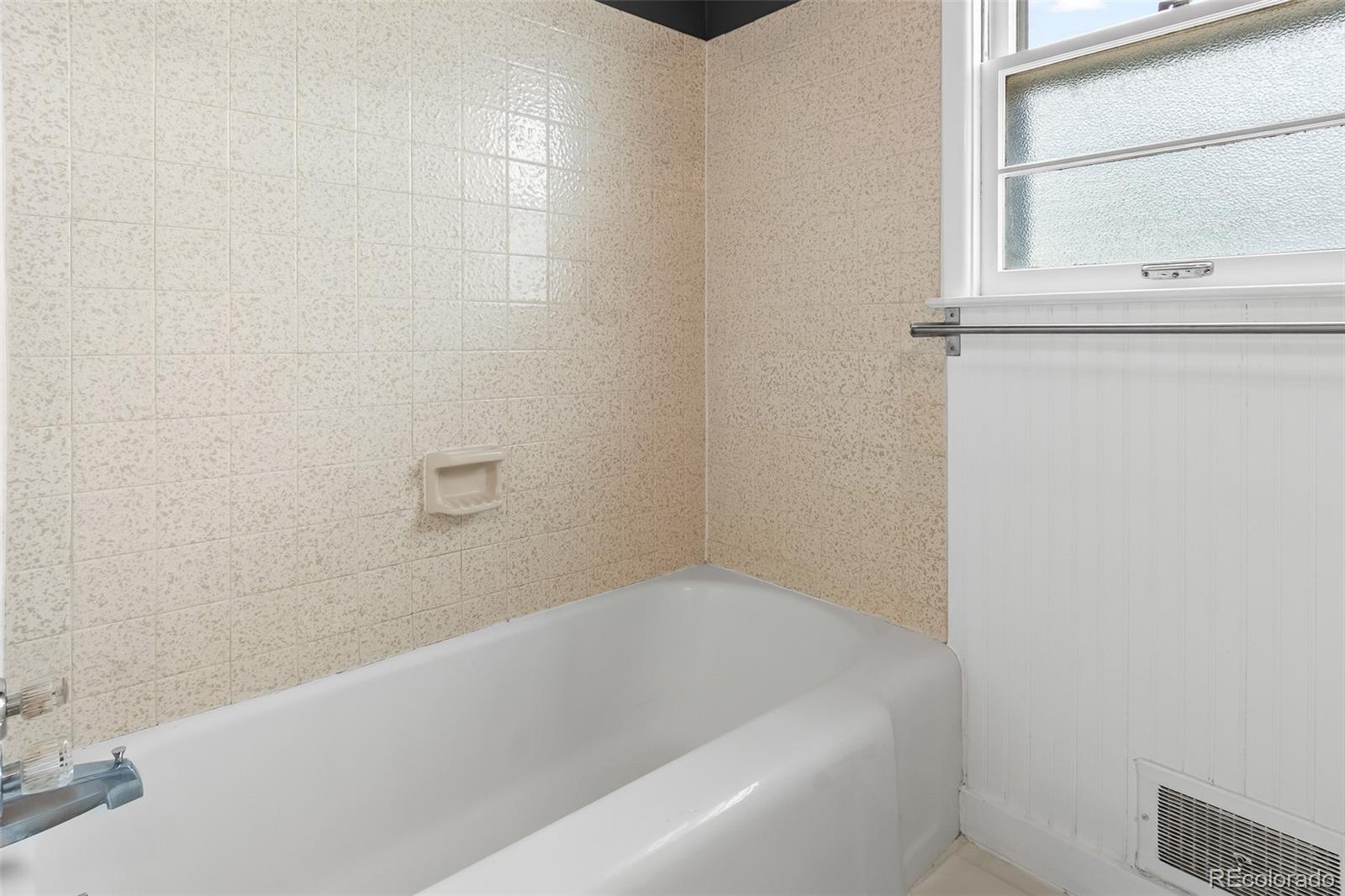 MLS Image #37 for 121 e taylor avenue,la salle, Colorado