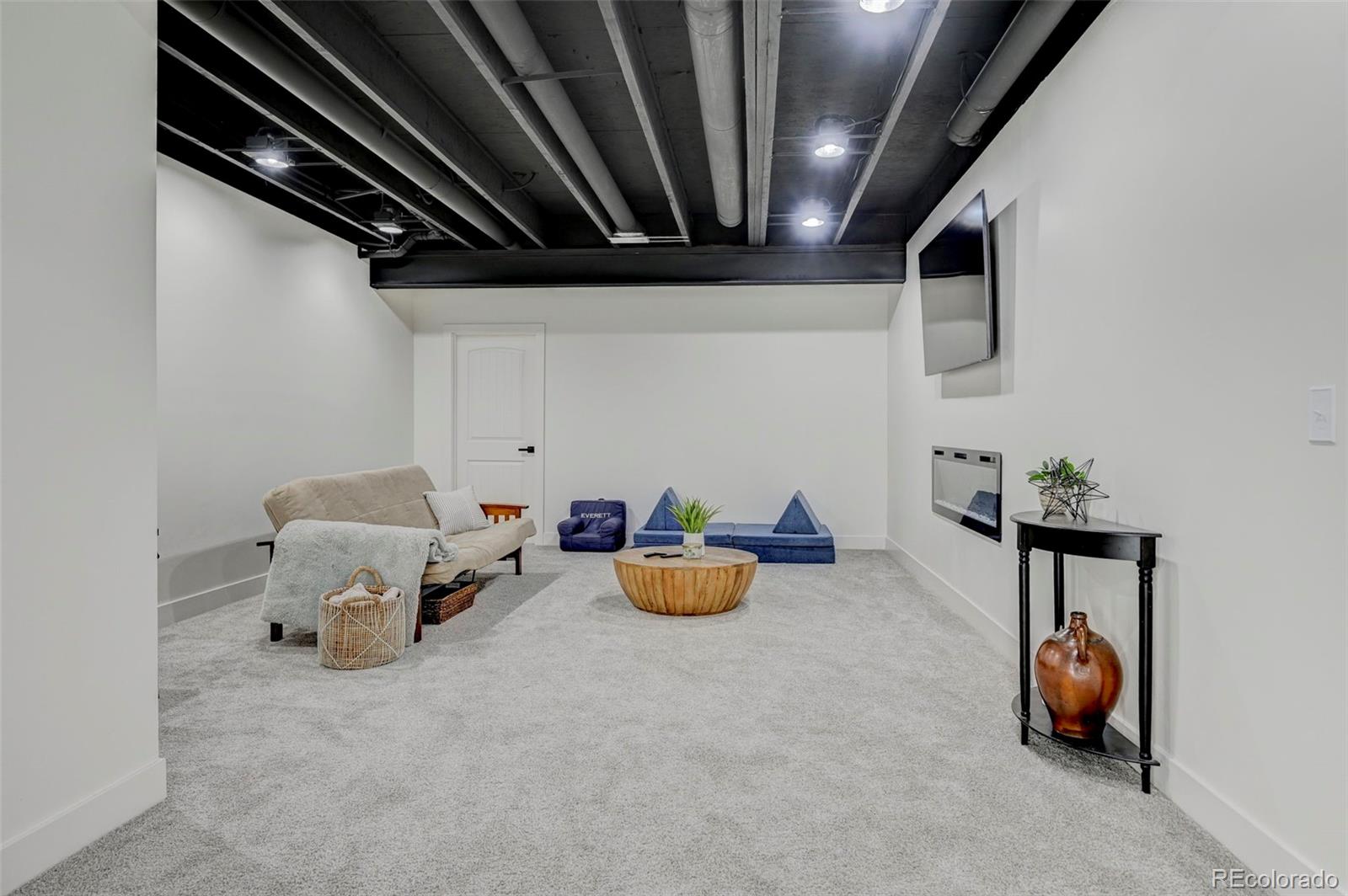 MLS Image #29 for 10499  rolling peaks drive,peyton, Colorado