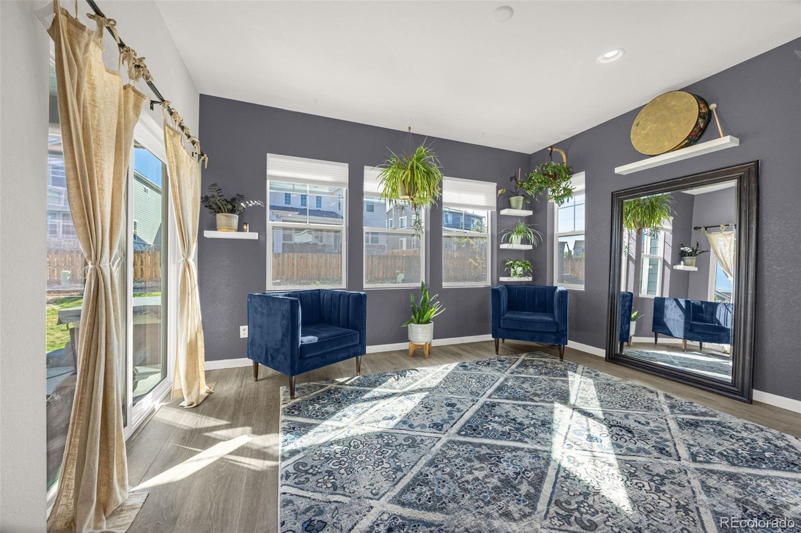 MLS Image #13 for 118 n newcastle way,aurora, Colorado