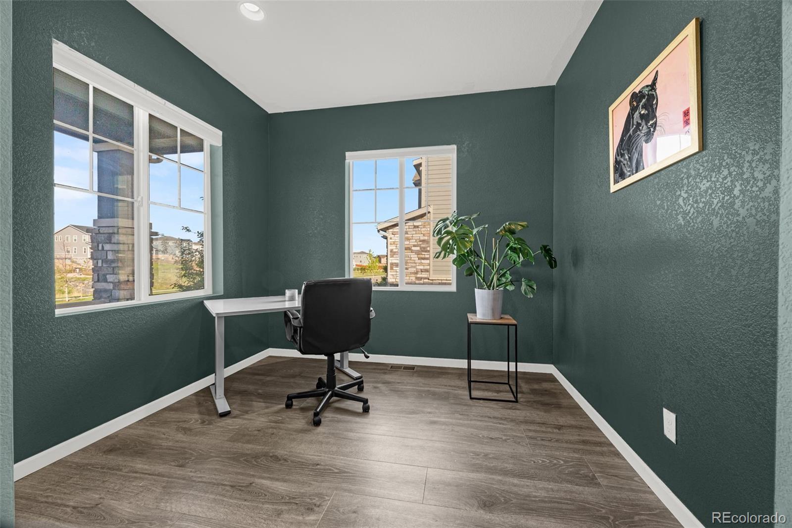 MLS Image #14 for 118 n newcastle way,aurora, Colorado