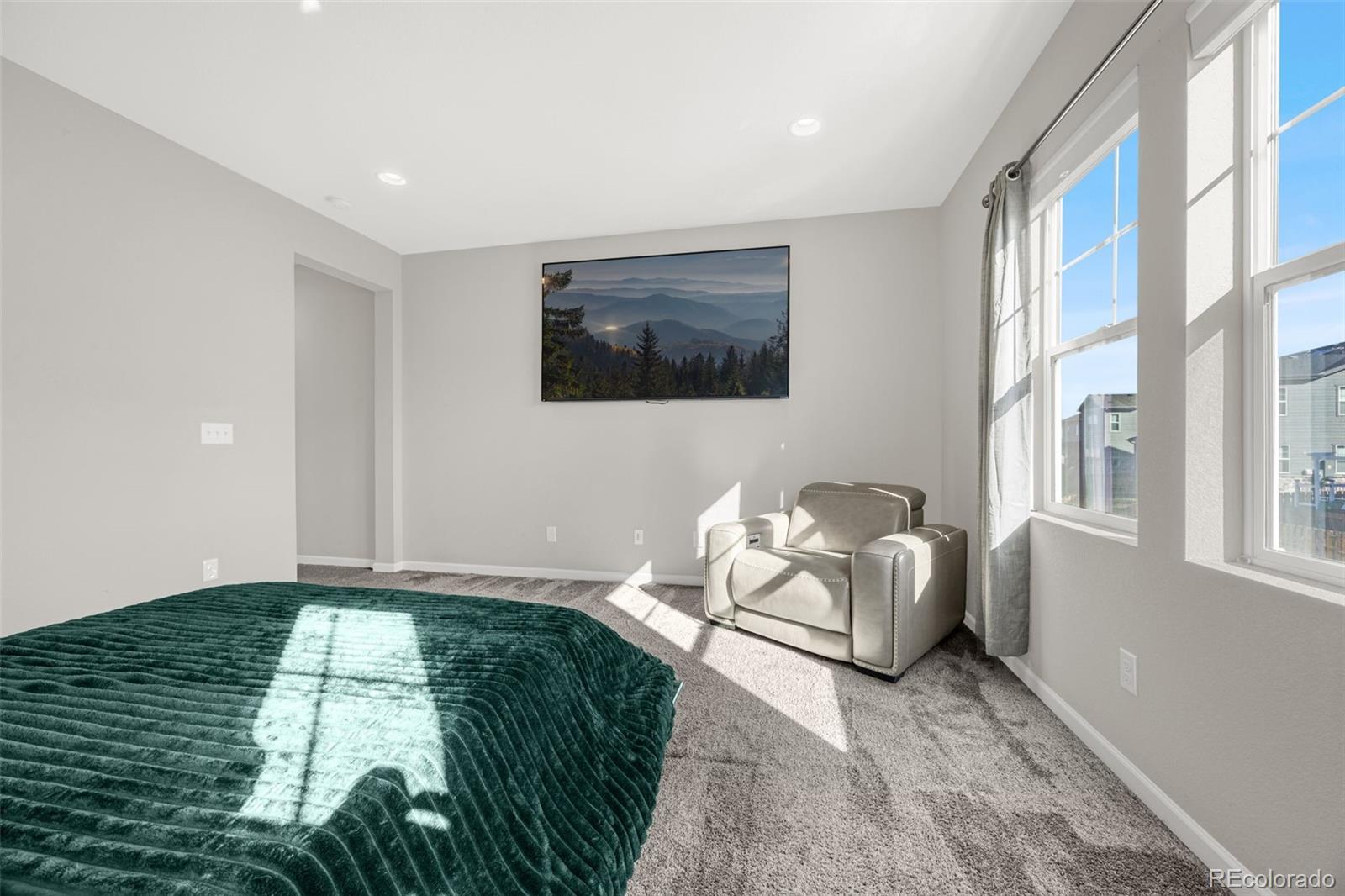 MLS Image #18 for 118 n newcastle way,aurora, Colorado