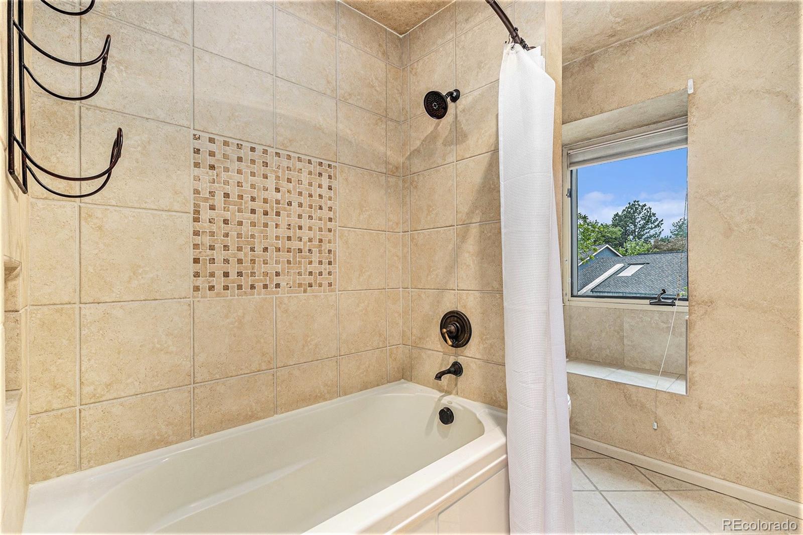 MLS Image #18 for 10158 e fair circle,englewood, Colorado