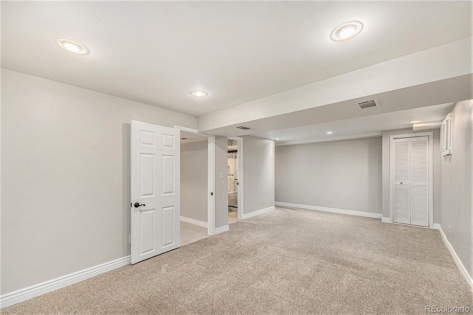 MLS Image #22 for 10158 e fair circle,englewood, Colorado