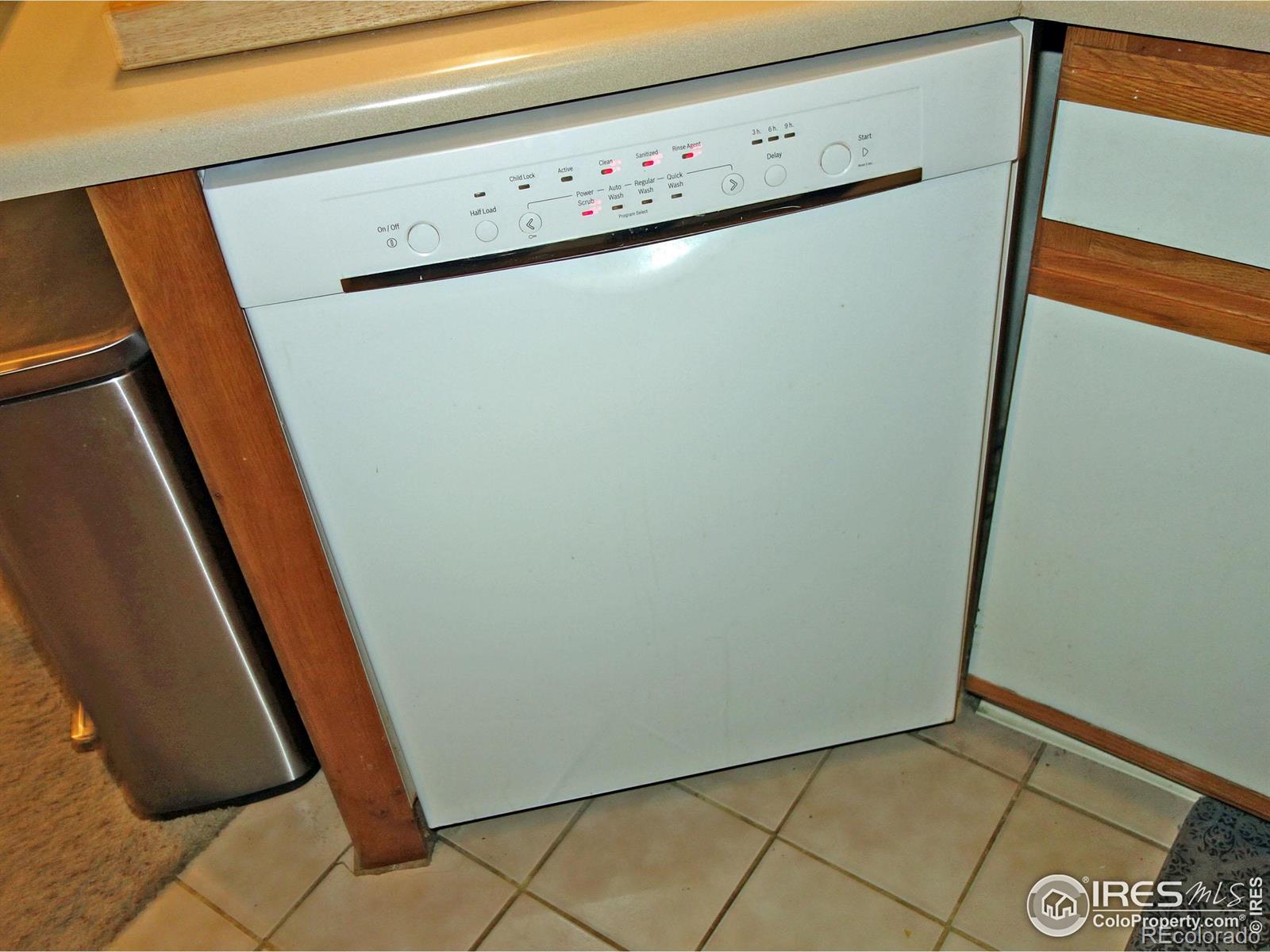 MLS Image #12 for 33 s boulder circle,boulder, Colorado