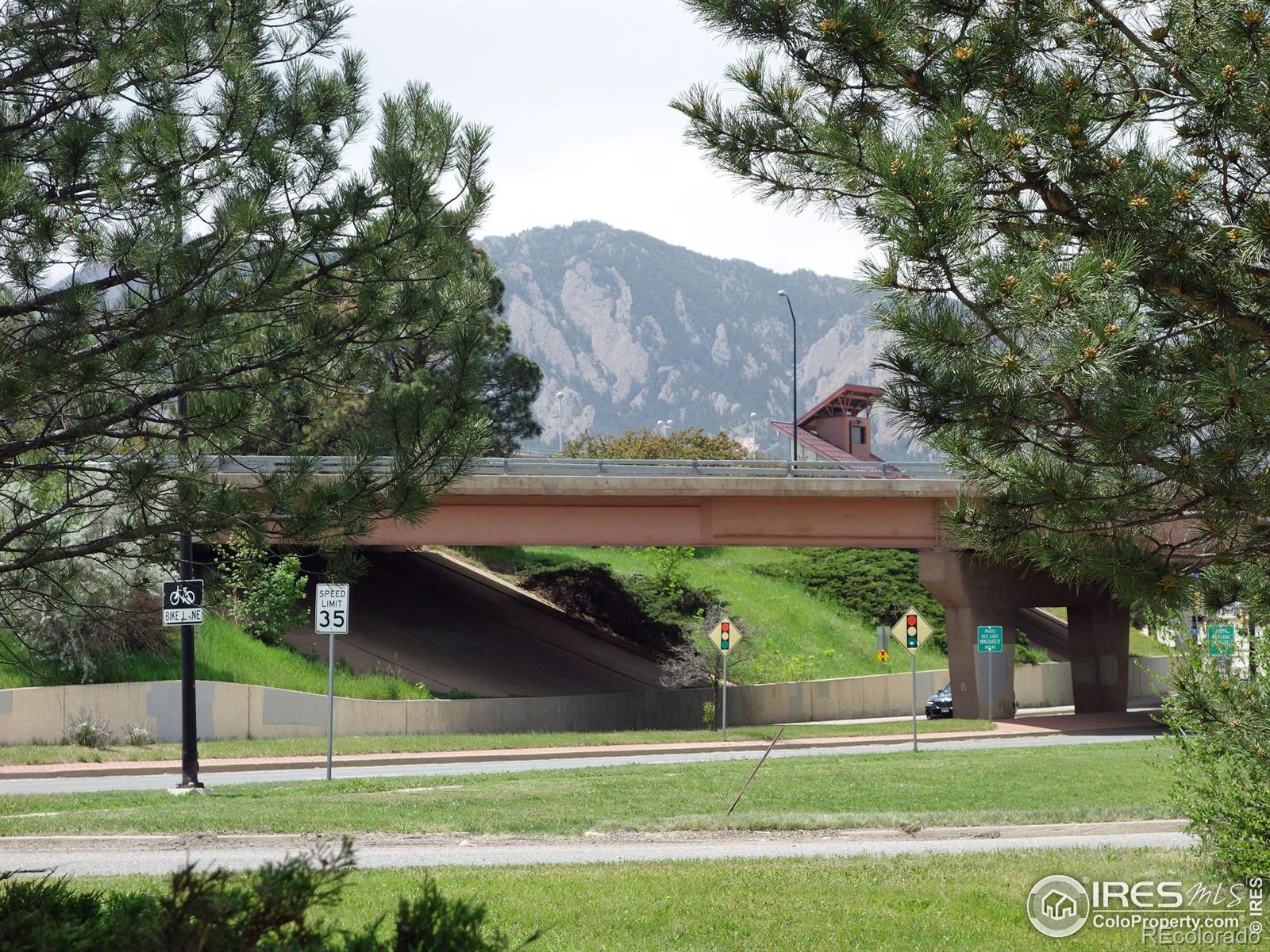 MLS Image #6 for 33 s boulder circle,boulder, Colorado