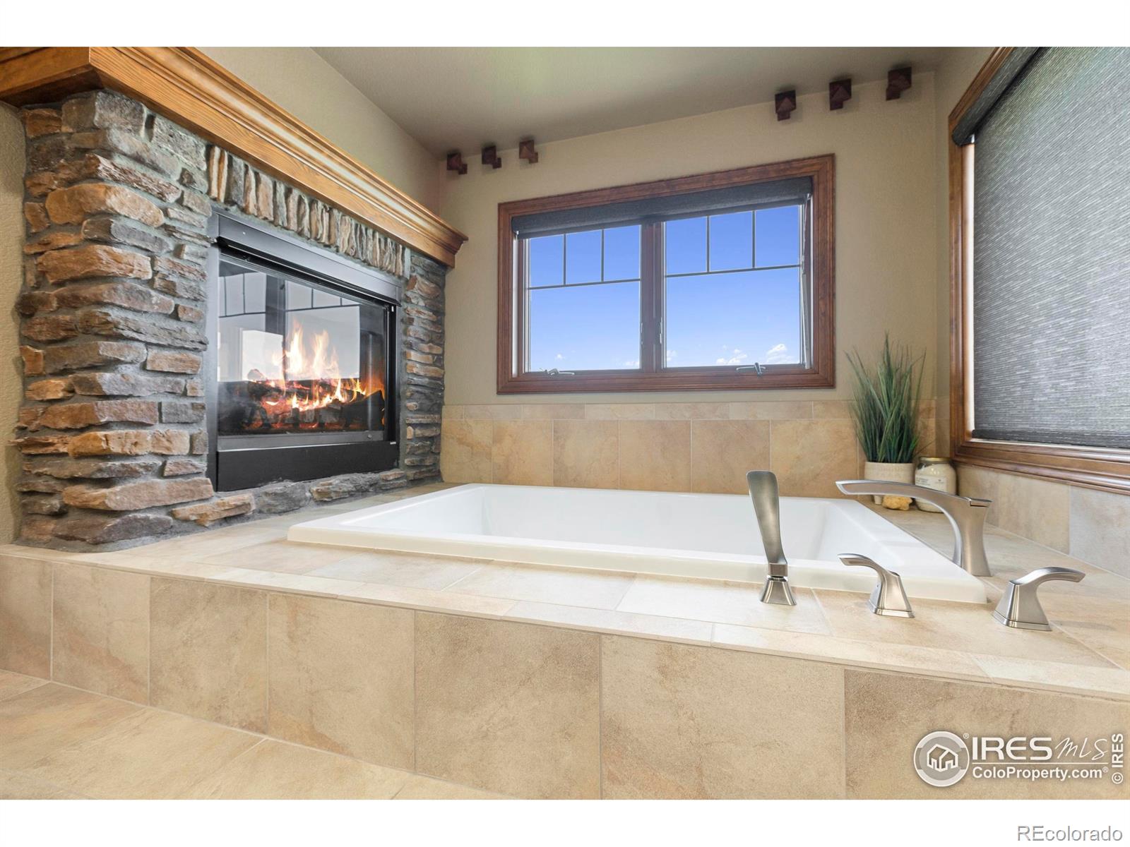 MLS Image #22 for 3941  roaring fork drive,loveland, Colorado