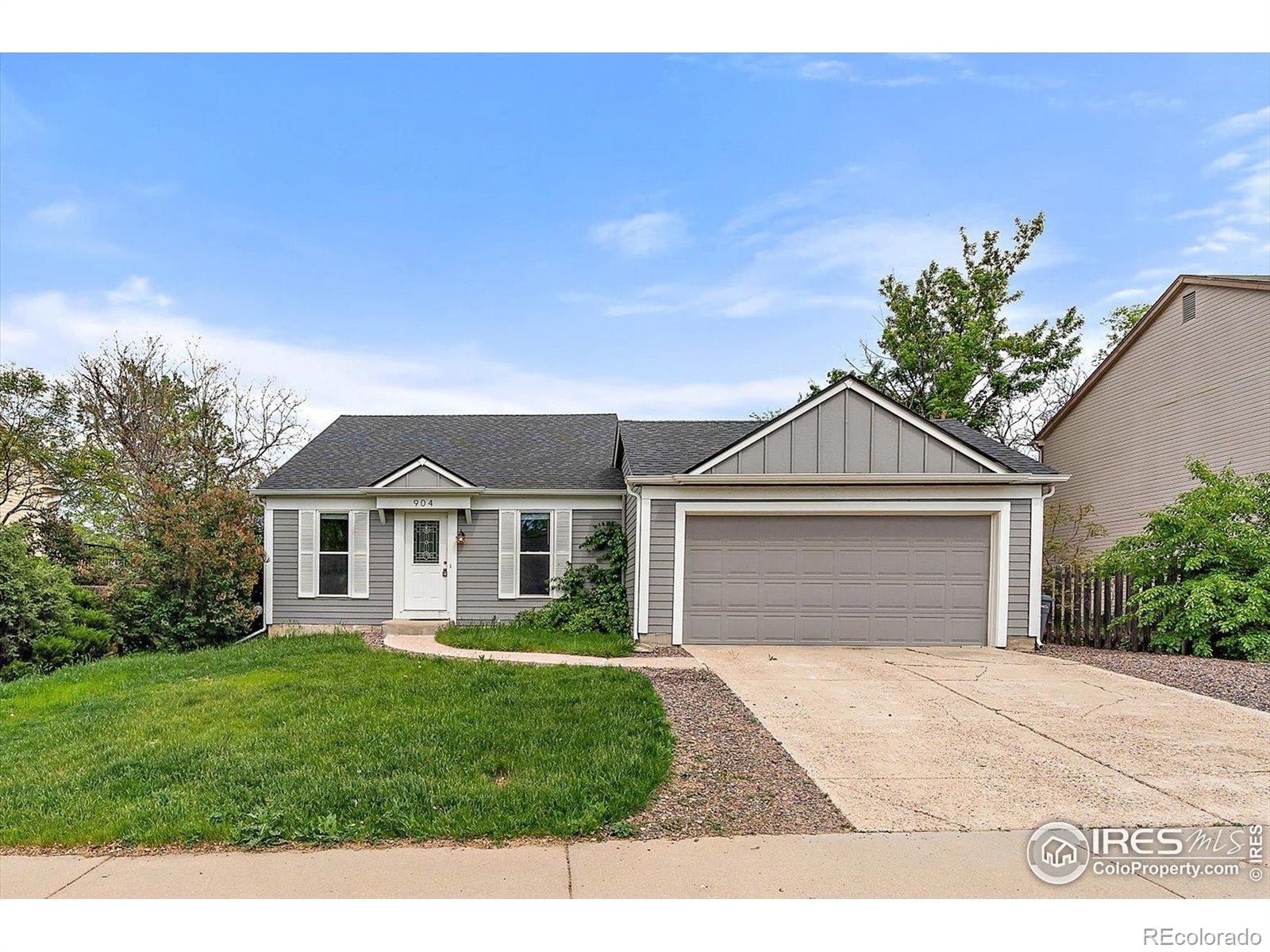 MLS Image #1 for 904  clover circle,lafayette, Colorado