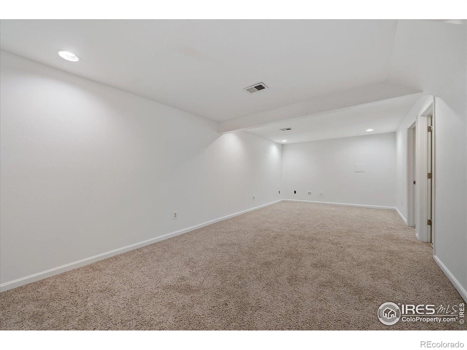 MLS Image #16 for 904  clover circle,lafayette, Colorado