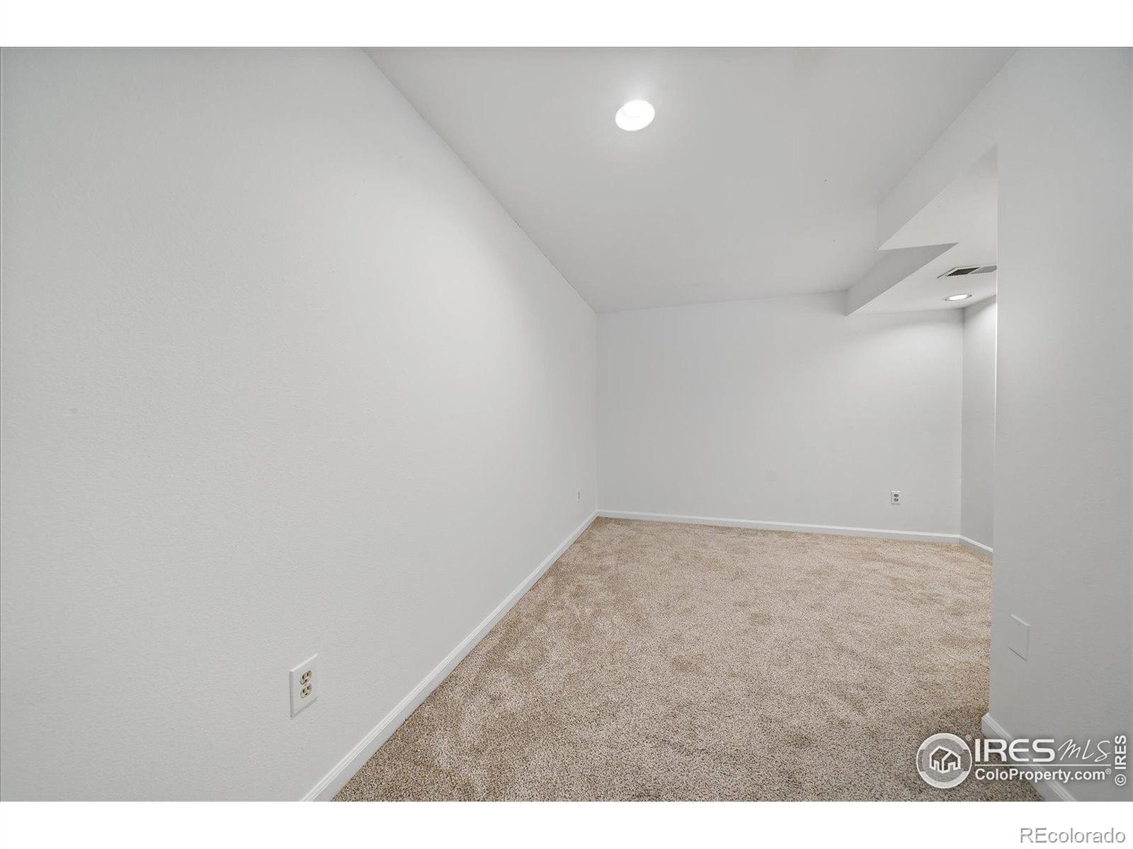 MLS Image #17 for 904  clover circle,lafayette, Colorado