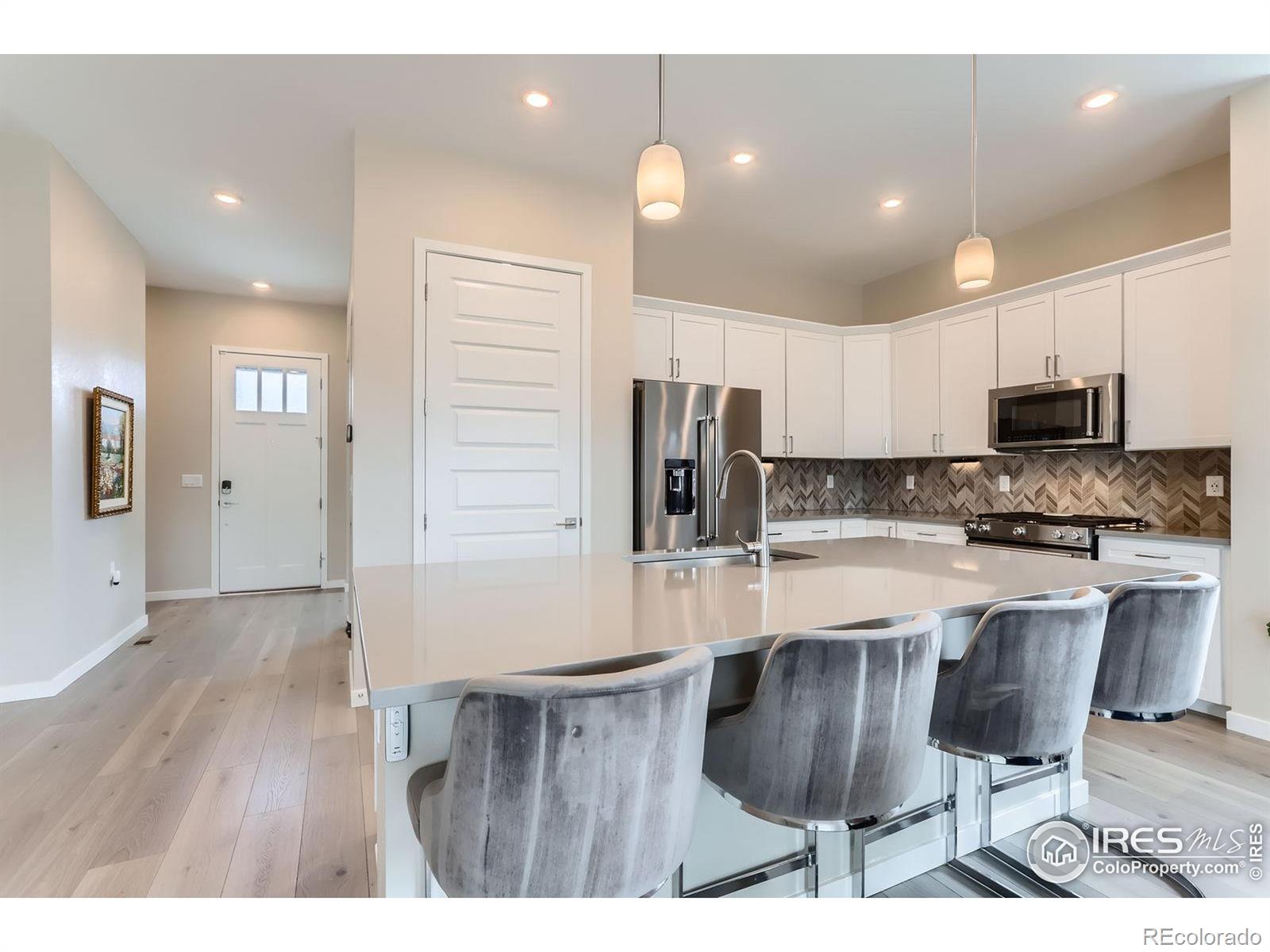 MLS Image #7 for 874  quarry circle,erie, Colorado