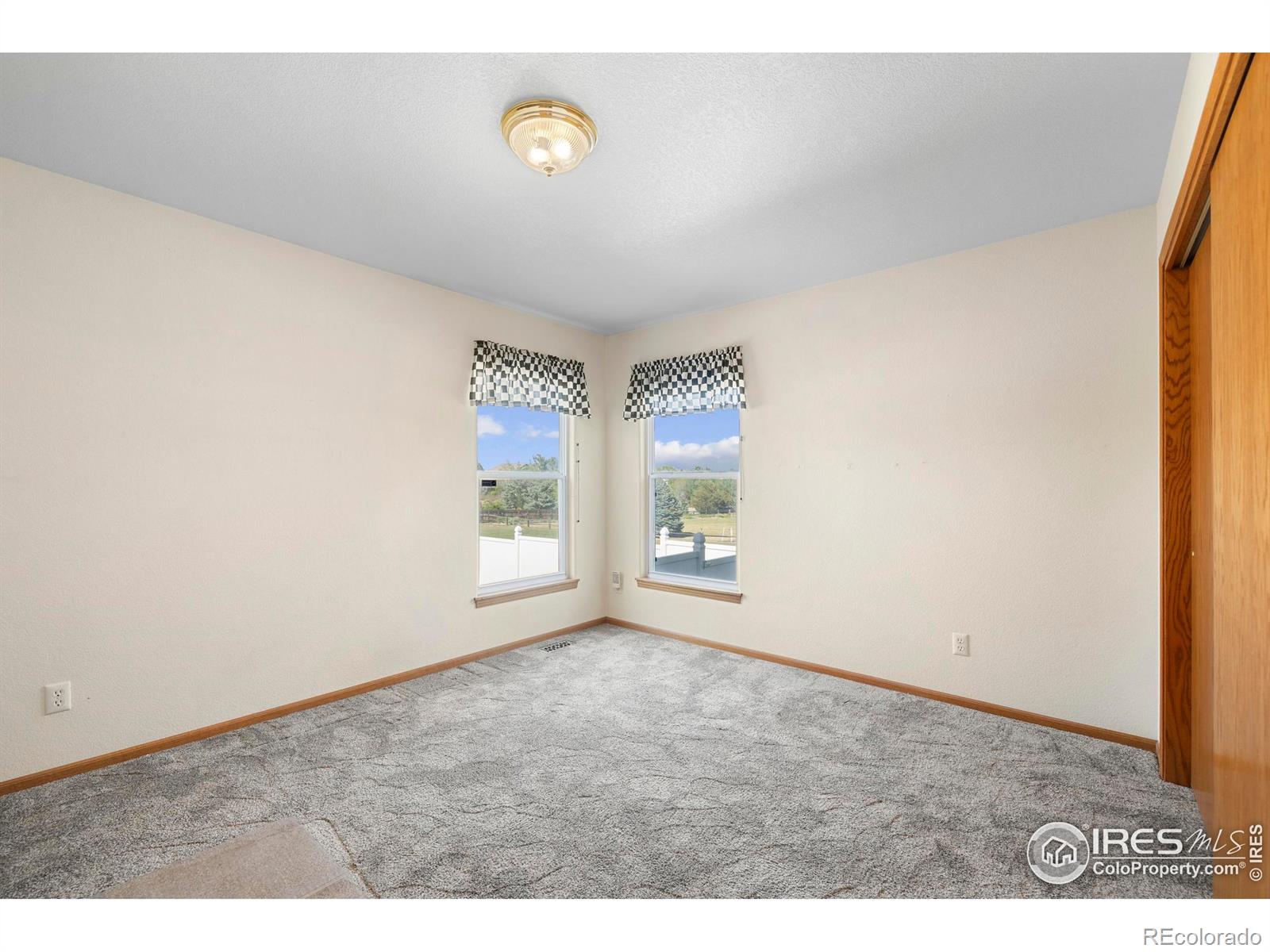 MLS Image #21 for 906  province road,fort collins, Colorado