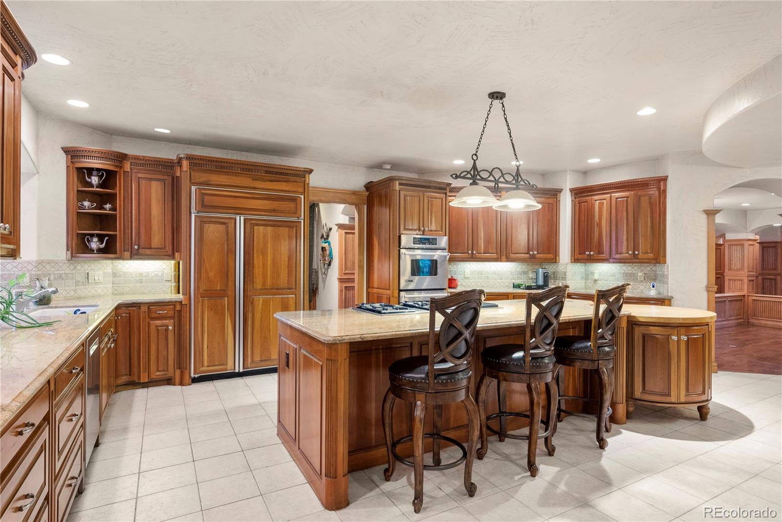 MLS Image #16 for 4  redhawk run,englewood, Colorado