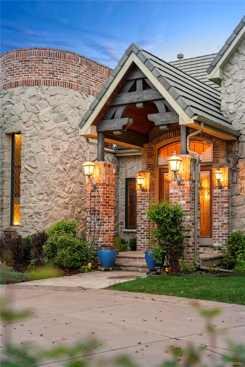MLS Image #2 for 4  redhawk run,englewood, Colorado