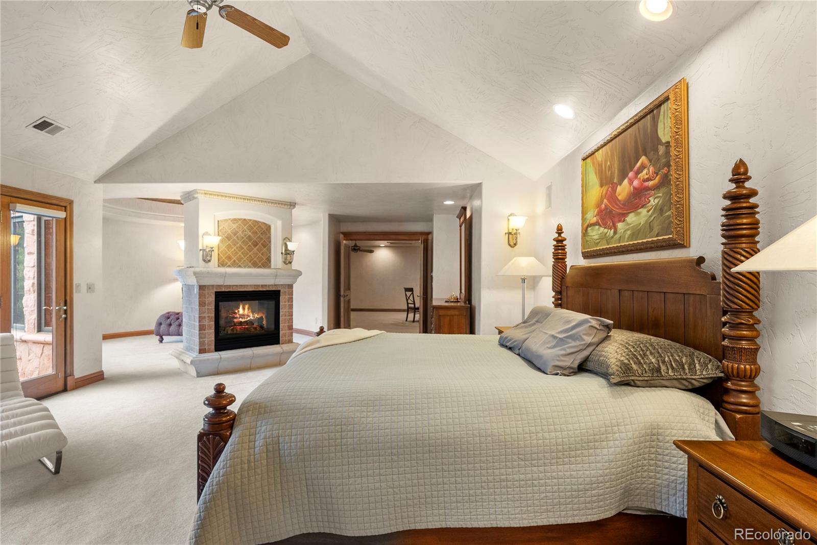 MLS Image #26 for 4  redhawk run,englewood, Colorado