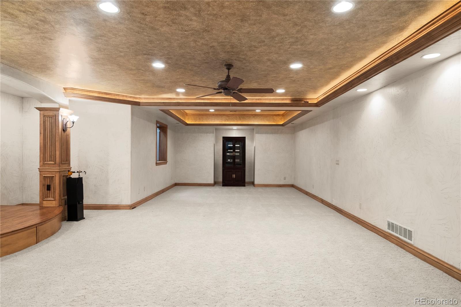 MLS Image #35 for 4  redhawk run,englewood, Colorado