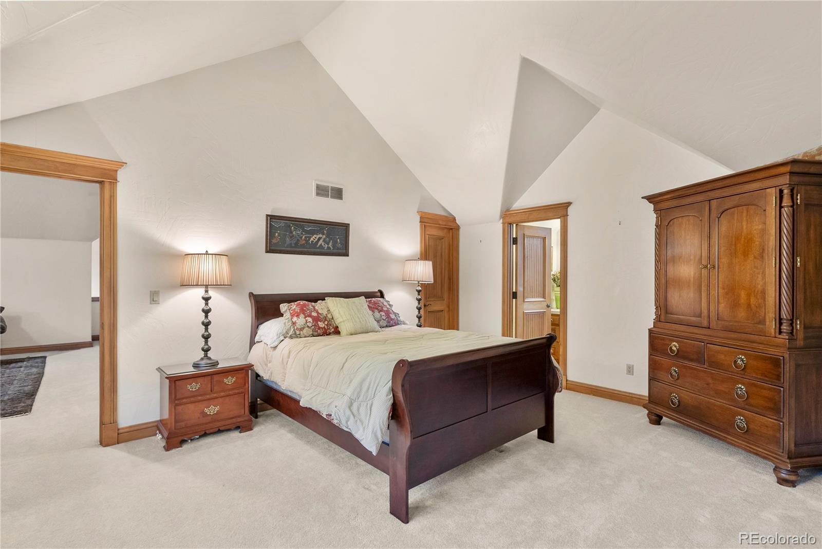 MLS Image #39 for 4  redhawk run,englewood, Colorado