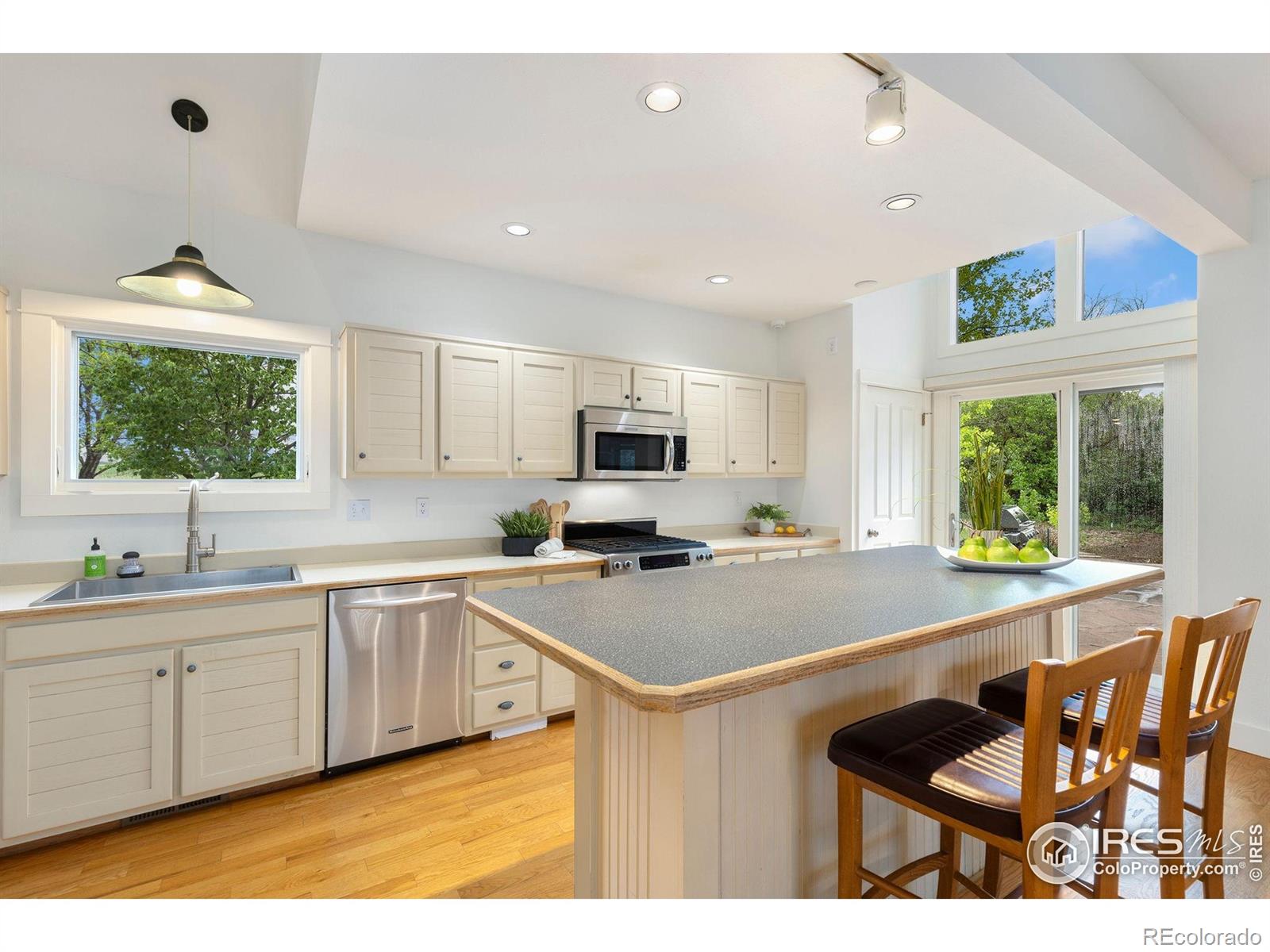 MLS Image #7 for 10481  oxford road,longmont, Colorado