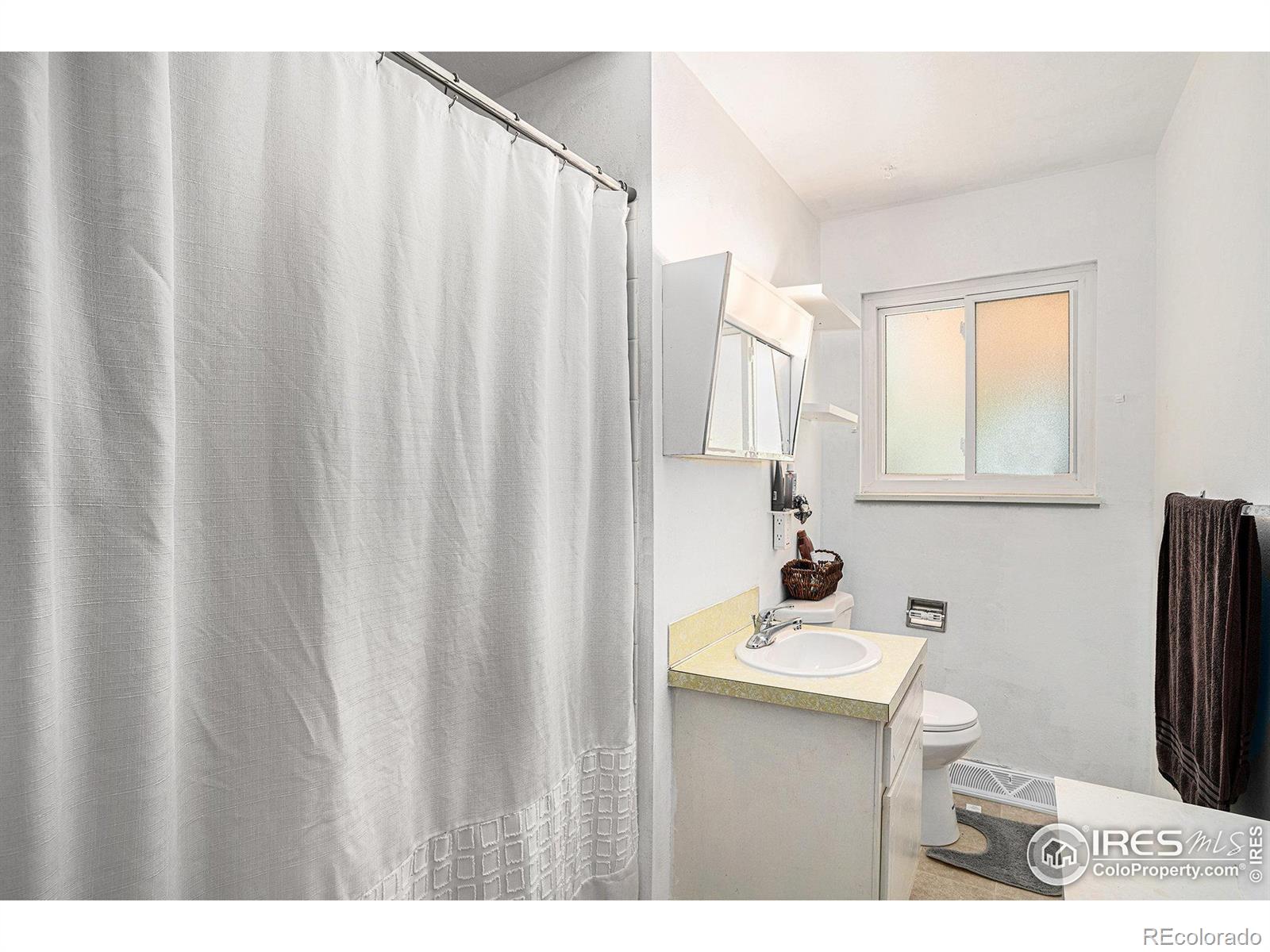 MLS Image #5 for 1703  29th ave ct,greeley, Colorado