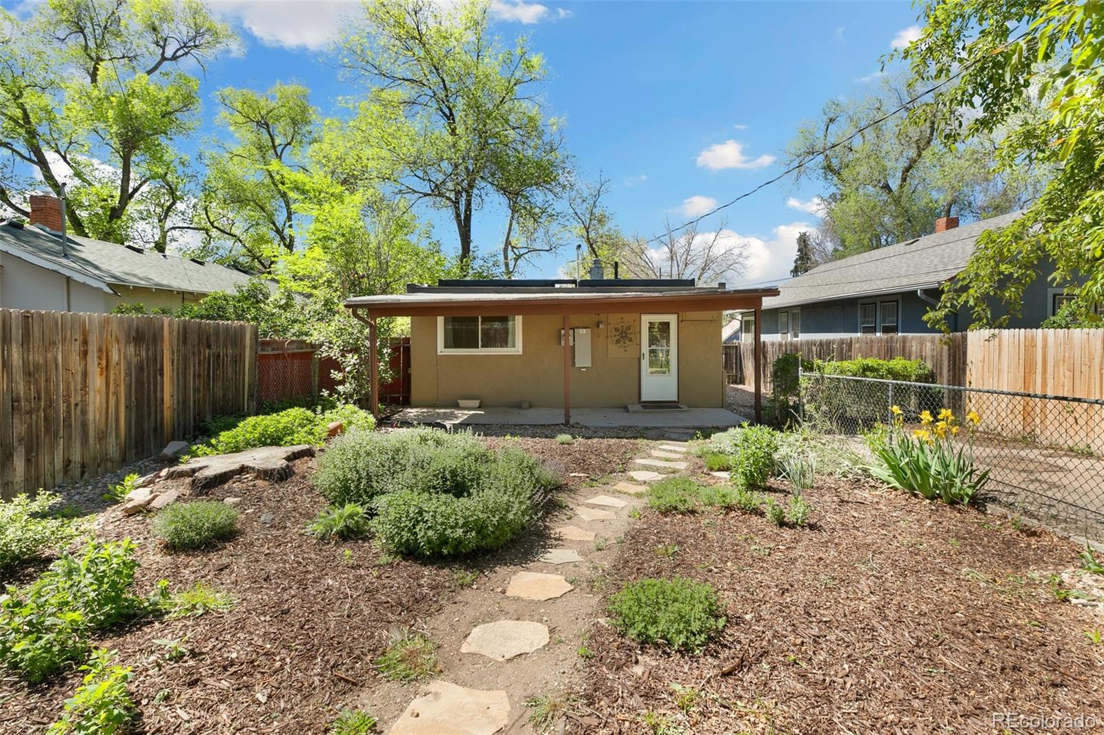MLS Image #22 for 924 e saint vrain street,colorado springs, Colorado