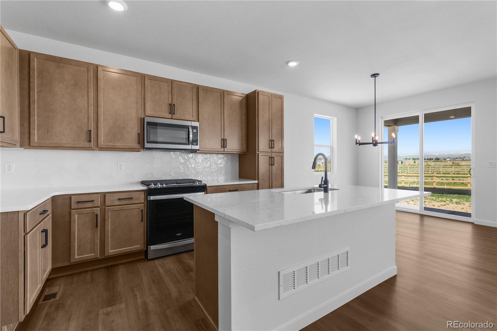 MLS Image #8 for 676  piedmontese street,johnstown, Colorado