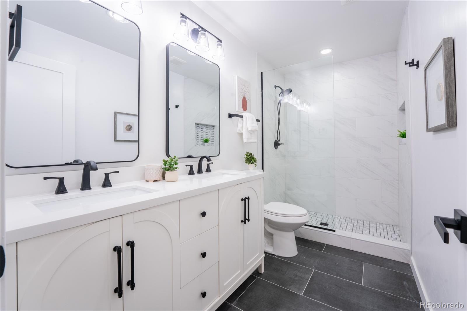 MLS Image #27 for 2745 s saint paul street,denver, Colorado