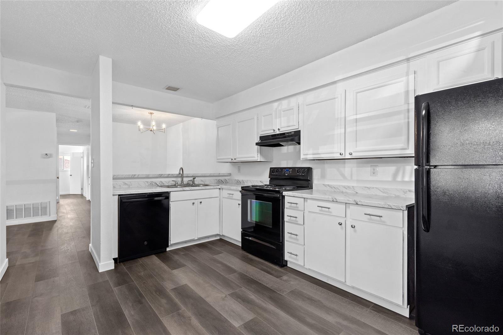 MLS Image #11 for 7220 s gaylord street,littleton, Colorado