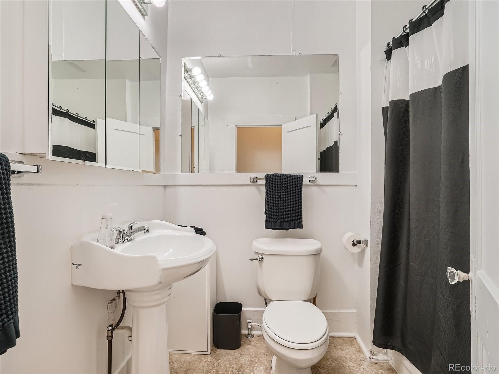 MLS Image #13 for 2303-2305 w 32nd avenue,denver, Colorado