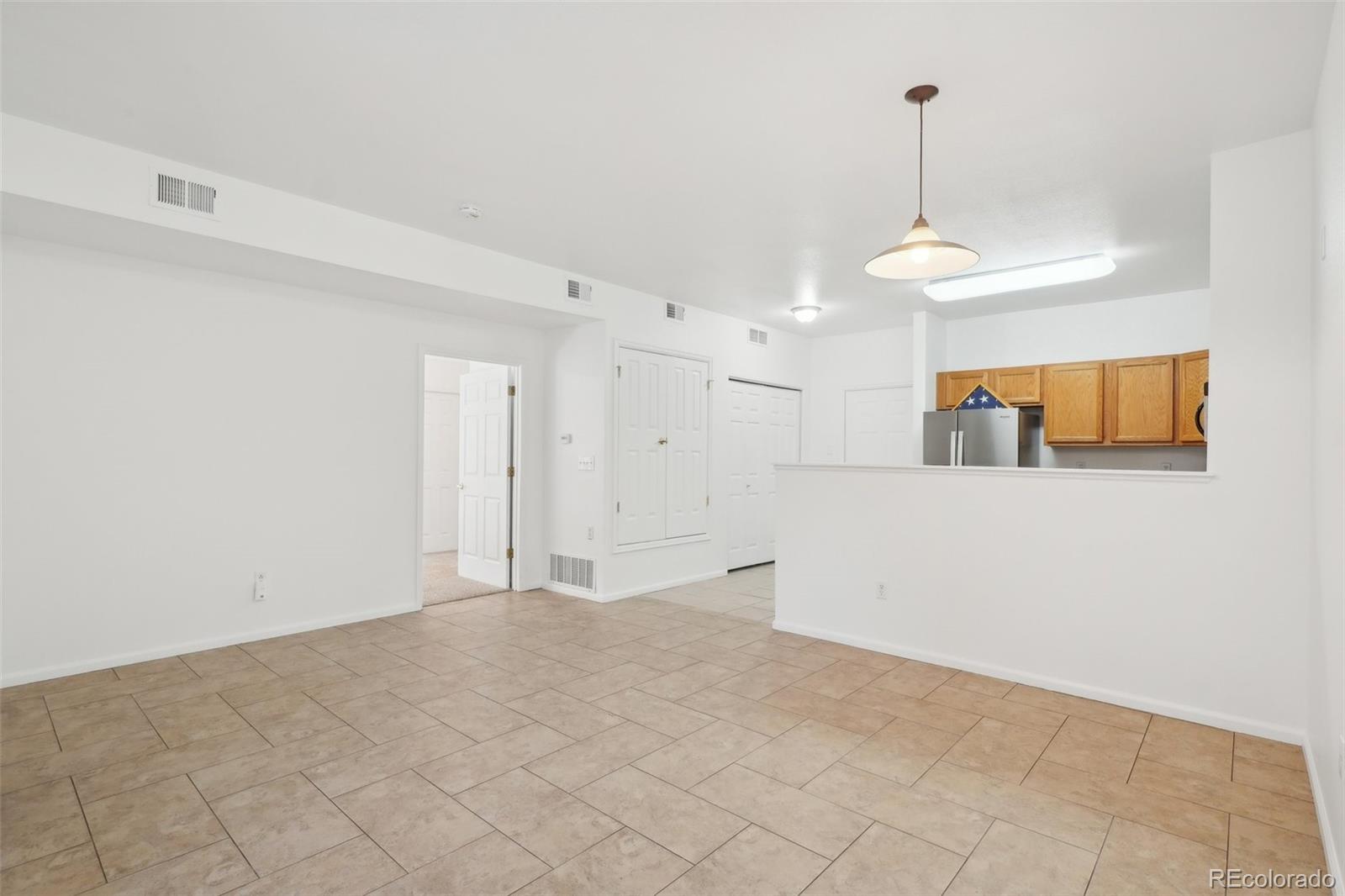 MLS Image #4 for 2502 s bahama circle,aurora, Colorado