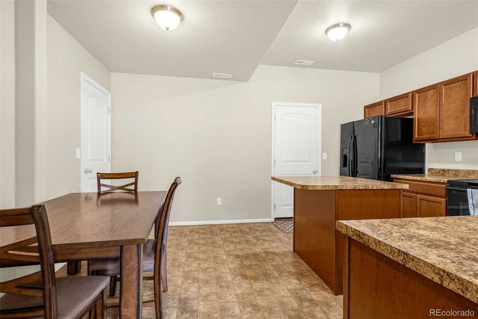 MLS Image #7 for 2114  phillips alley,colorado springs, Colorado