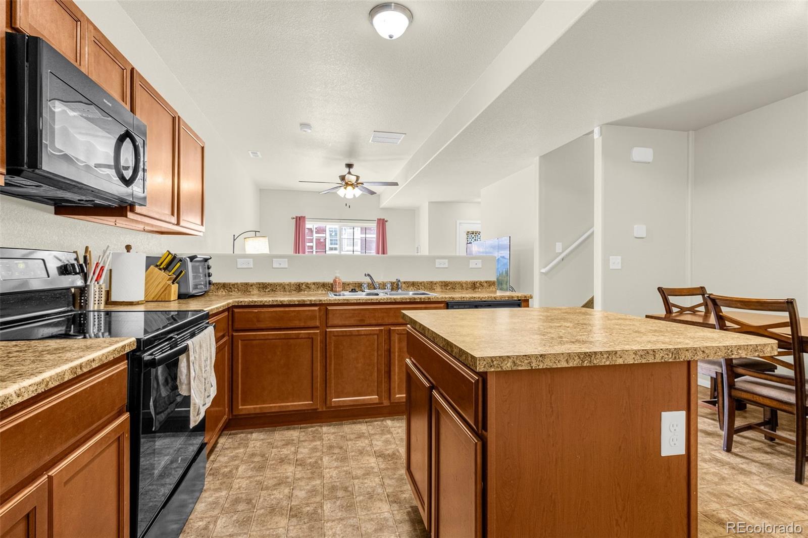 MLS Image #8 for 2114  phillips alley,colorado springs, Colorado