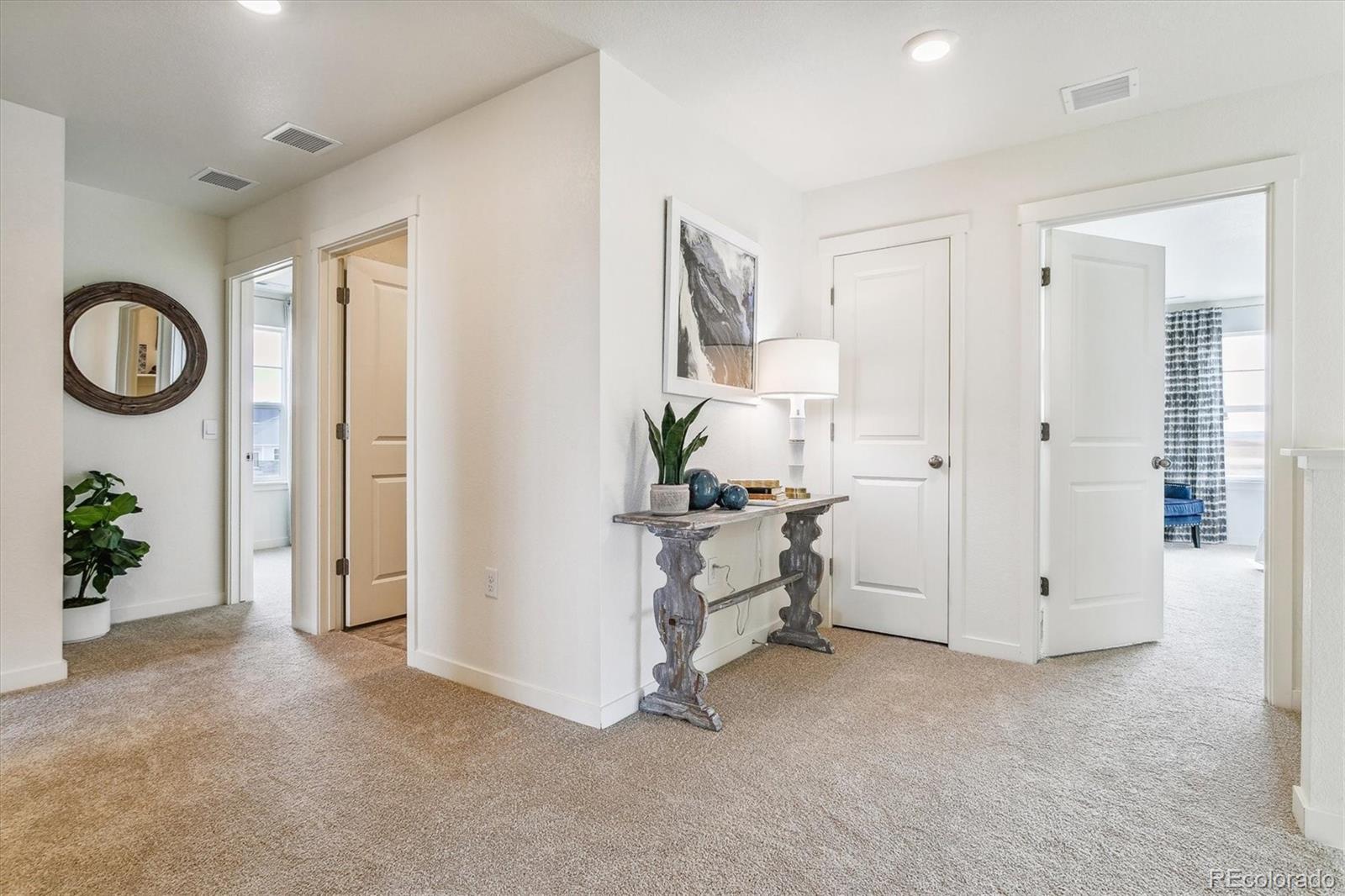 MLS Image #14 for 27756 e byers place,aurora, Colorado