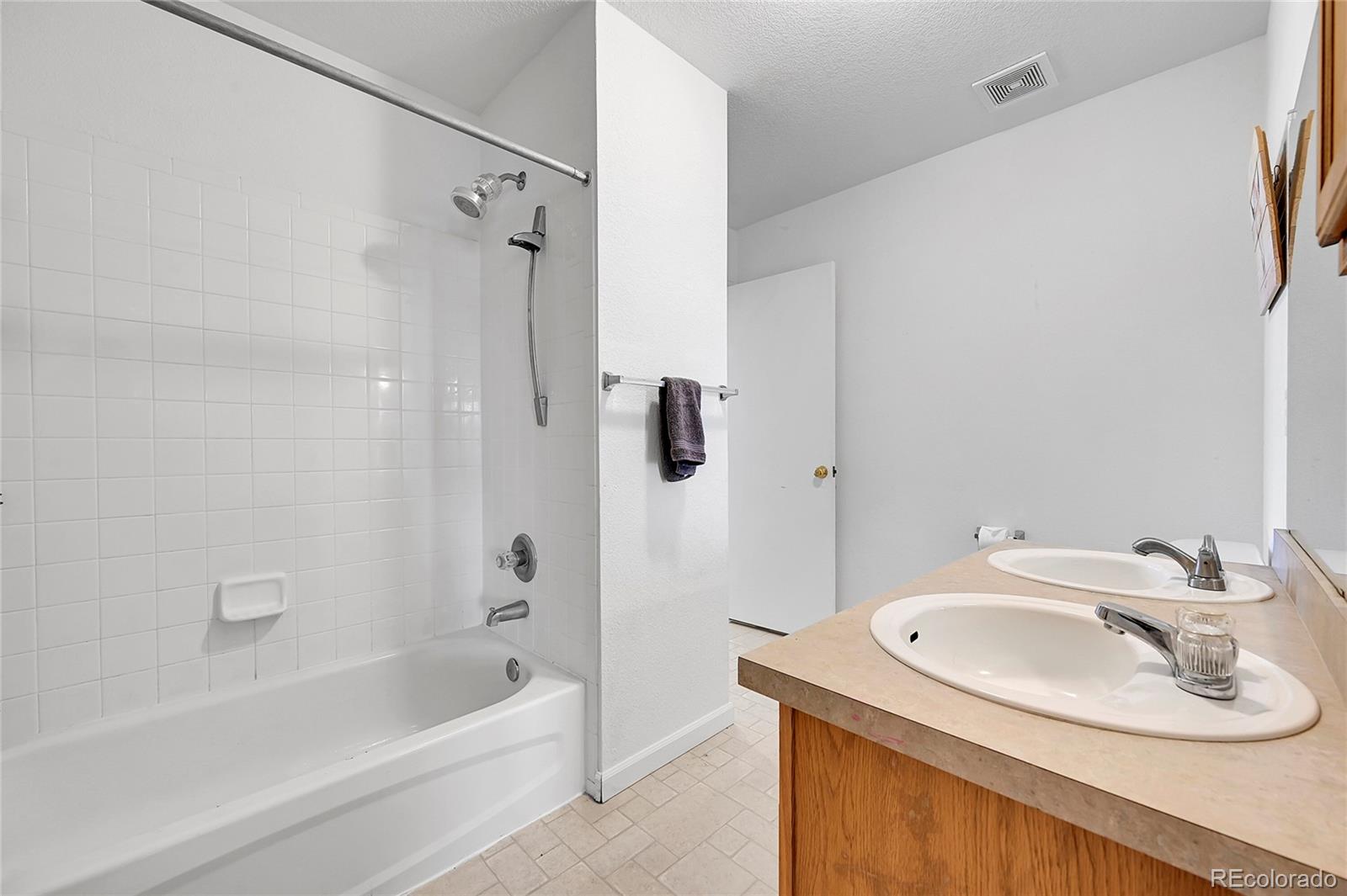 MLS Image #20 for 2791  quarterland street,strasburg, Colorado