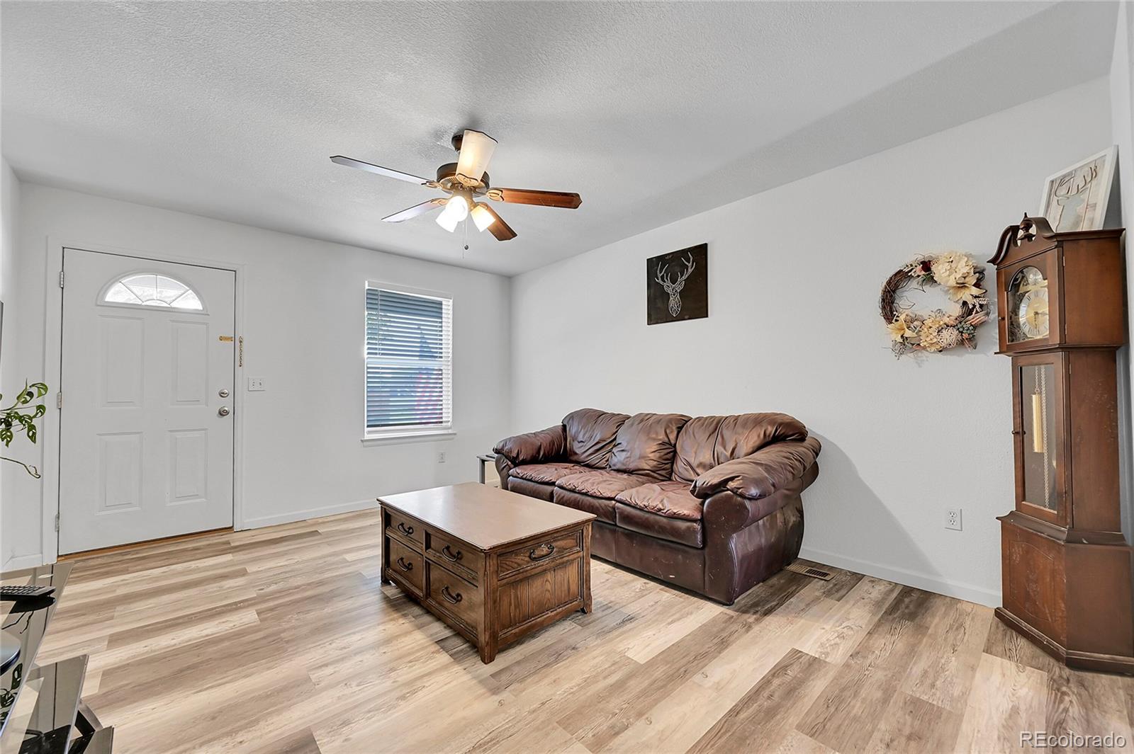 MLS Image #9 for 2791  quarterland street,strasburg, Colorado