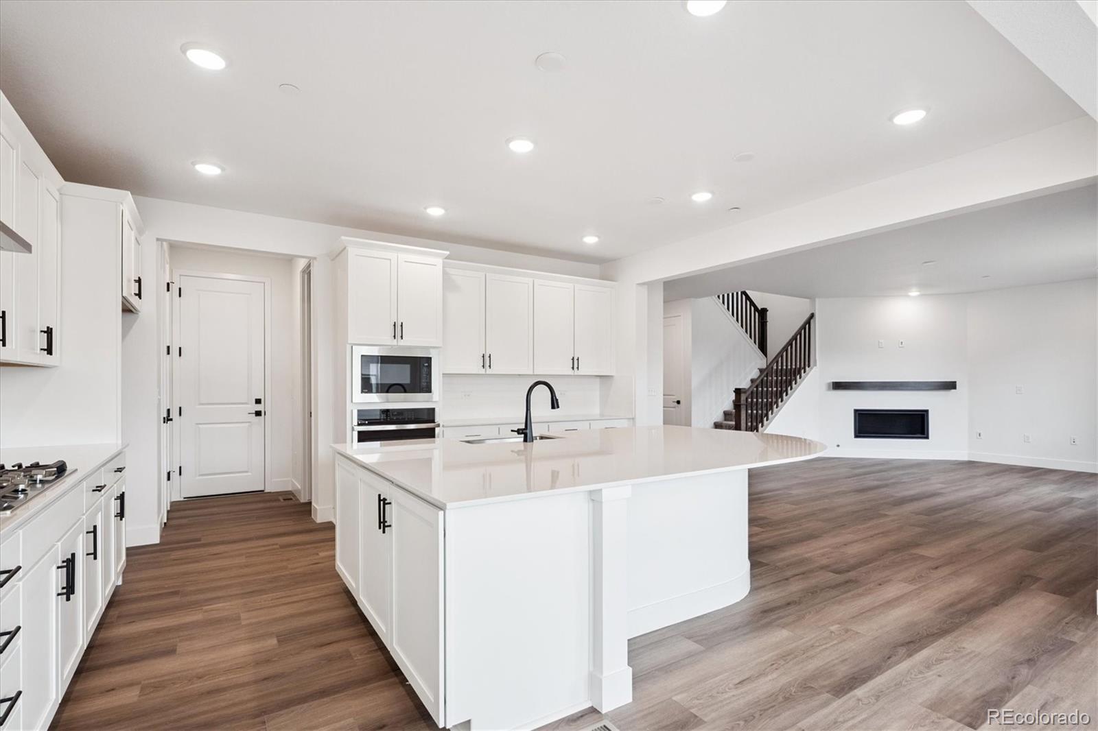 MLS Image #5 for 1391  lumber ridge circle,erie, Colorado