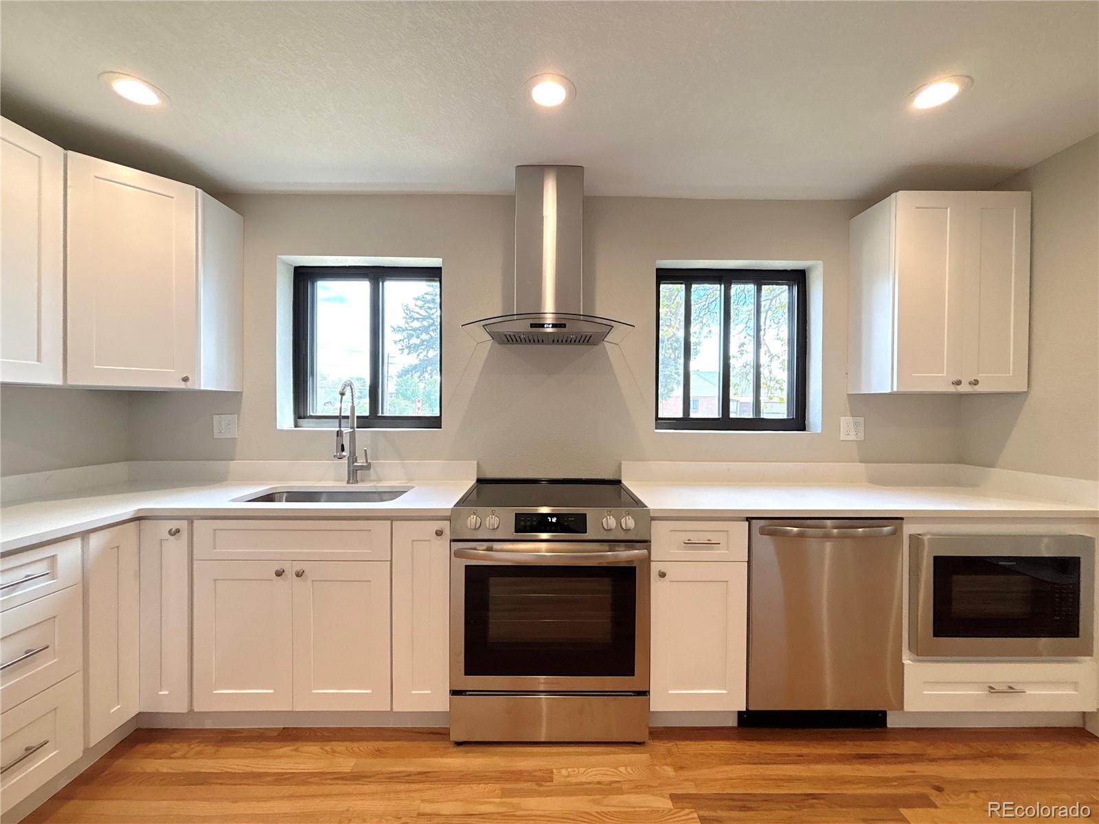 MLS Image #3 for 2895  poplar street,denver, Colorado