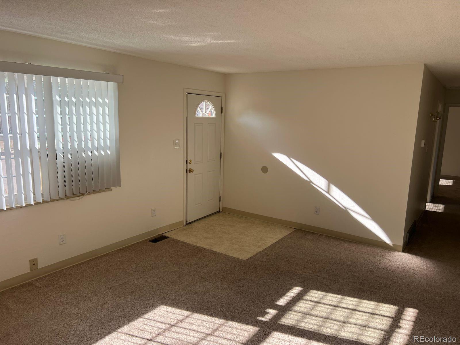MLS Image #3 for 5543  victor street,denver, Colorado