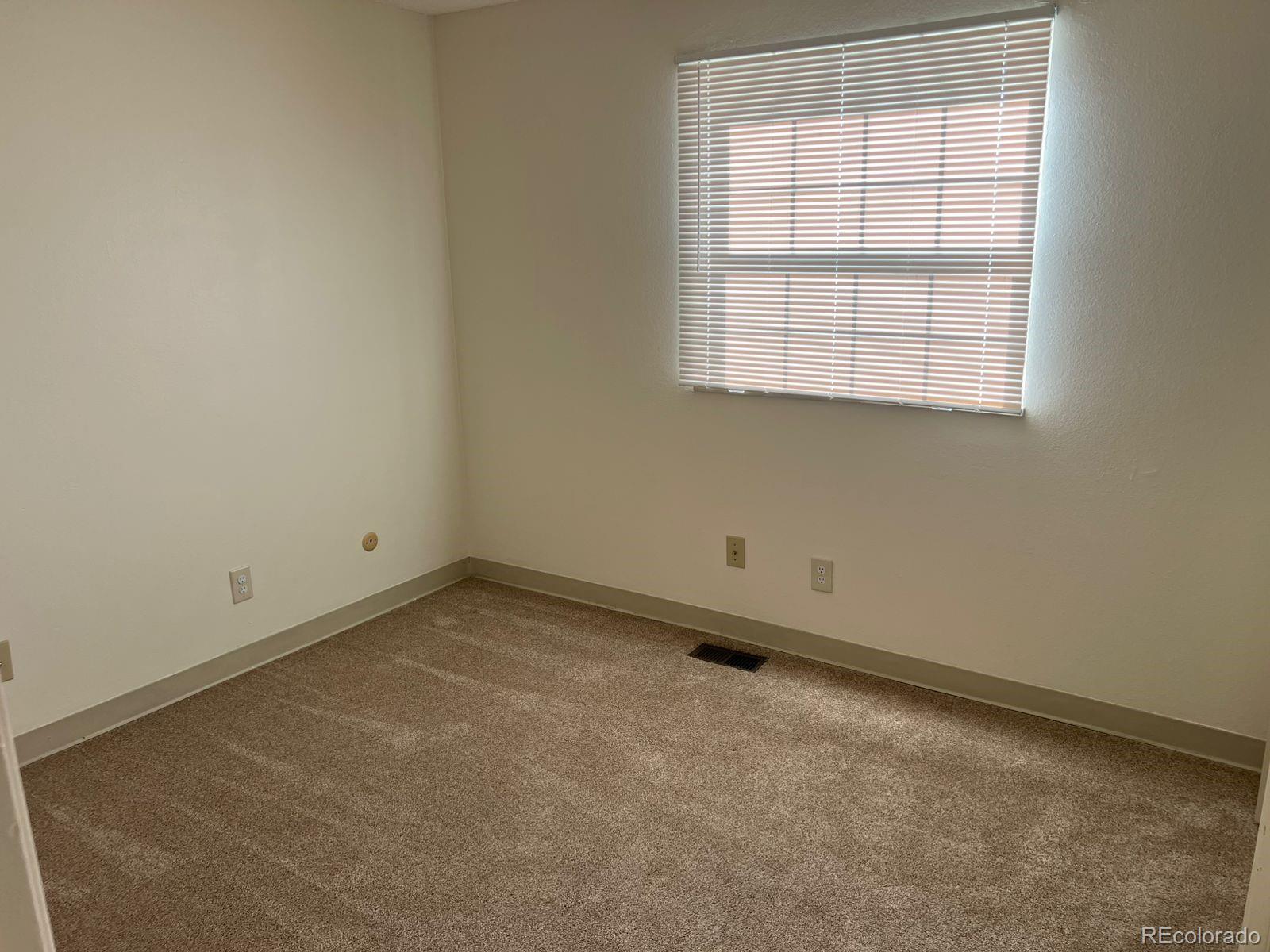 MLS Image #4 for 5543  victor street,denver, Colorado