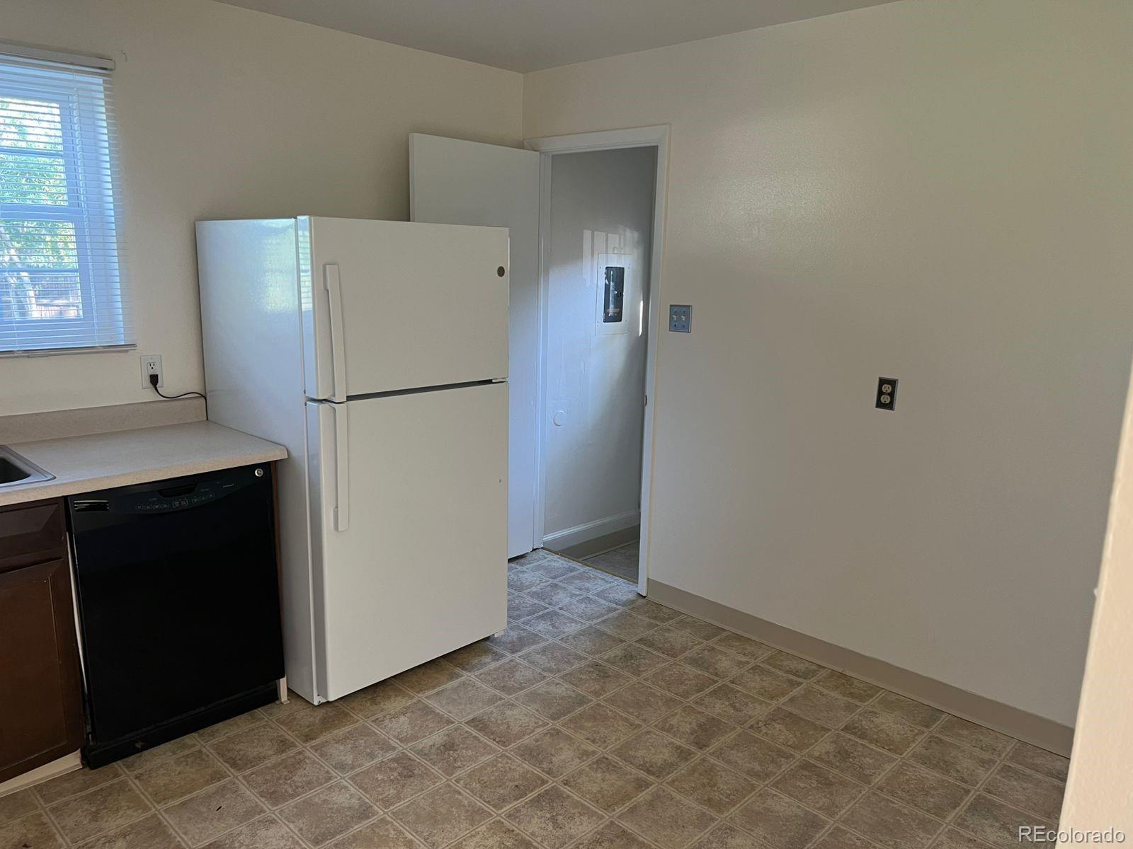 MLS Image #5 for 5543  victor street,denver, Colorado