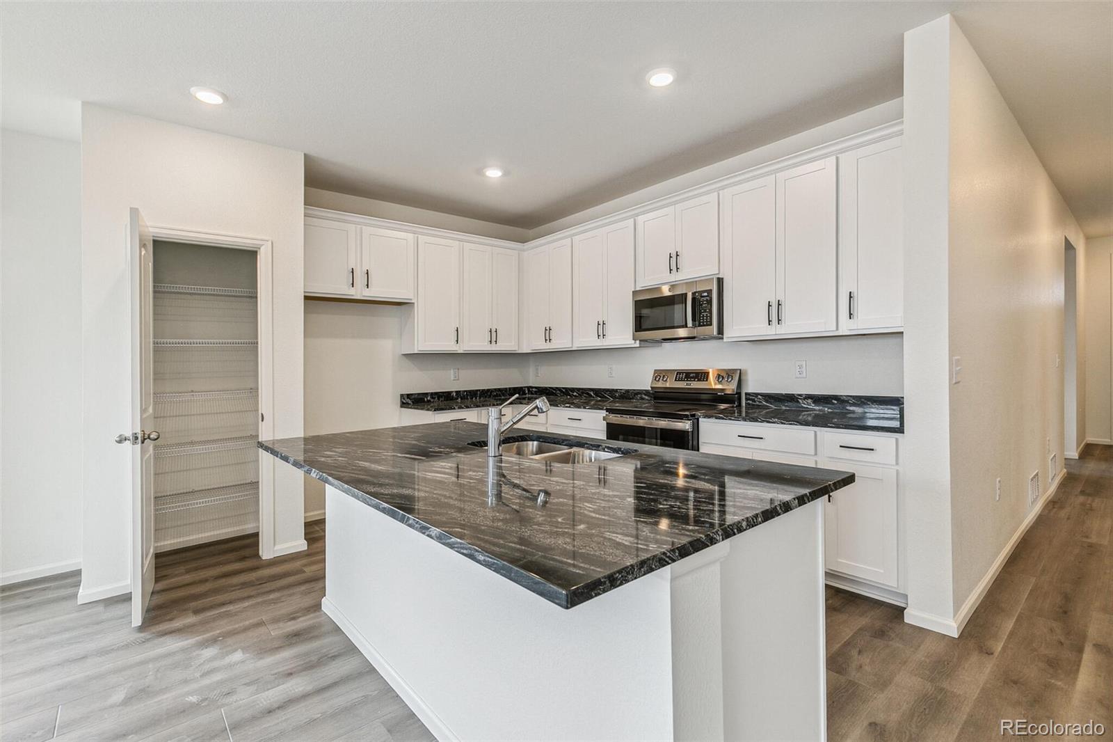 MLS Image #14 for 1613  bloom street,brighton, Colorado