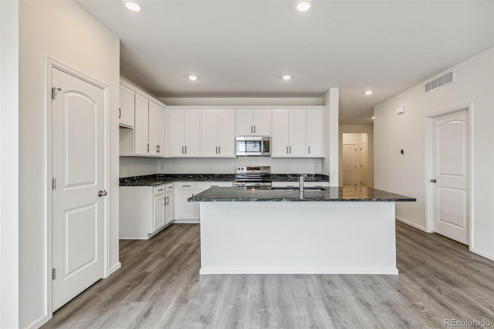 MLS Image #15 for 1613  bloom street,brighton, Colorado