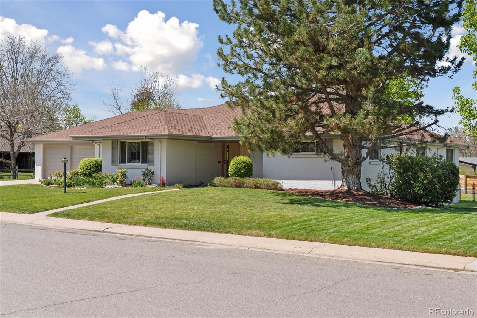MLS Image #2 for 3775 s forest way,denver, Colorado